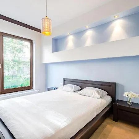 Urbannest Szafarnia 8 그단스크