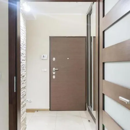 Urbannest Szafarnia 8 *
